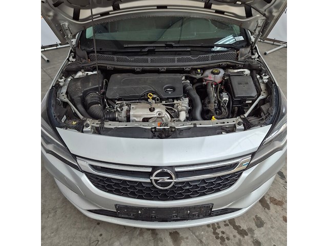 Personenauto, opel, astra, 2019 - afbeelding 22 van  35