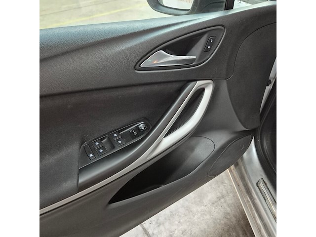 Personenauto, opel, astra, 2019 - afbeelding 10 van  40