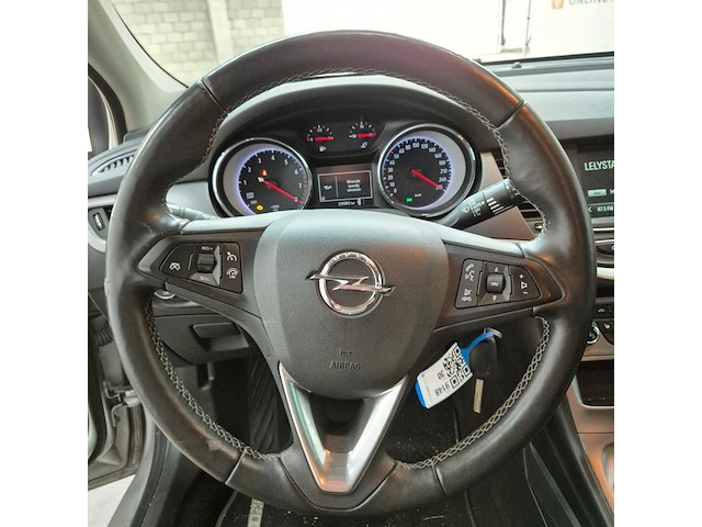 Personenauto, opel, astra, 2019 - afbeelding 13 van  40