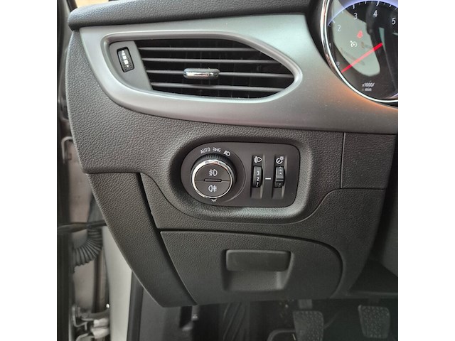 Personenauto, opel, astra, 2019 - afbeelding 15 van  40