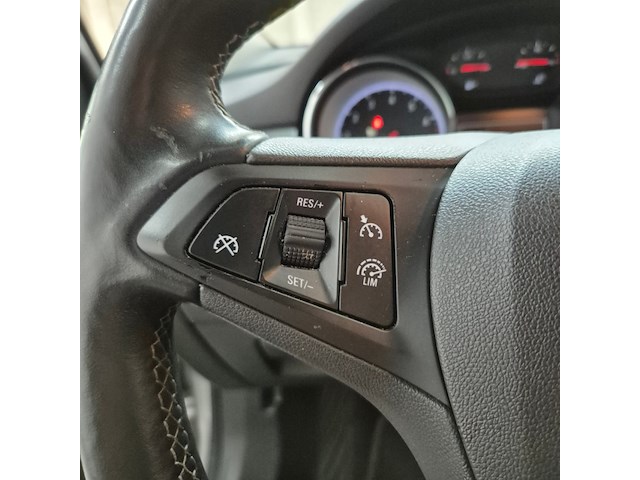 Personenauto, opel, astra, 2019 - afbeelding 16 van  40