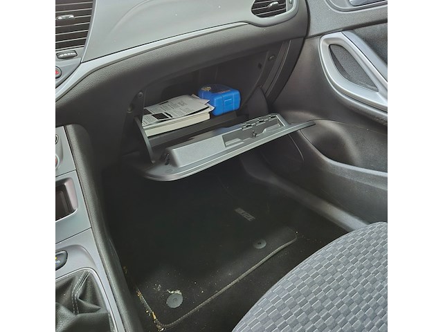 Personenauto, opel, astra, 2019 - afbeelding 21 van  40