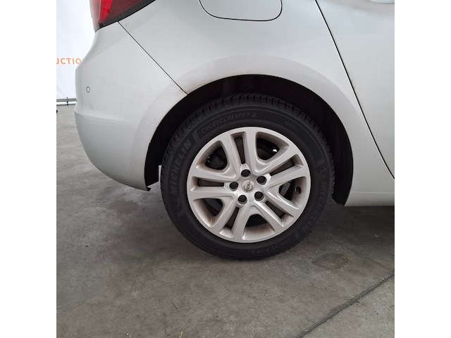Personenauto, opel, astra, 2019 - afbeelding 11 van  62