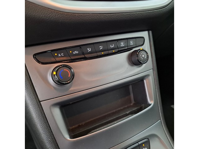 Personenauto, opel, astra, 2019 - afbeelding 30 van  62