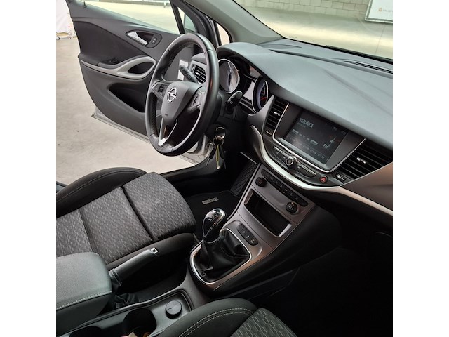 Personenauto, opel, astra, 2019 - afbeelding 41 van  62