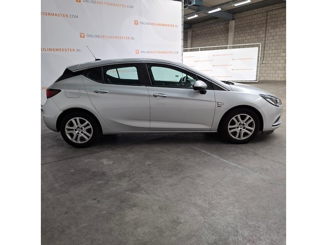 Personenauto, opel, astra, 2019 - afbeelding 34 van  62