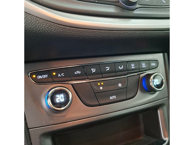 Personenauto, opel, astra, 2019 - afbeelding 18 van  42