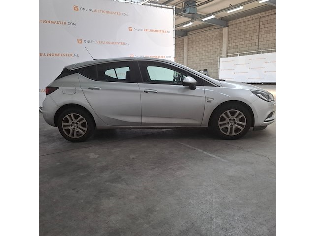 Personenauto, opel, astra, 2019 - afbeelding 34 van  67