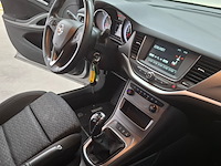 Personenauto, opel, astra, 2019 - afbeelding 46 van  67