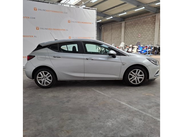 Personenauto, opel, astra, 2019 - afbeelding 34 van  67