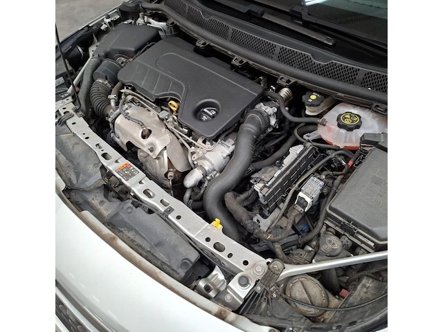 Personenauto, opel, astra, 2019 - afbeelding 54 van  67