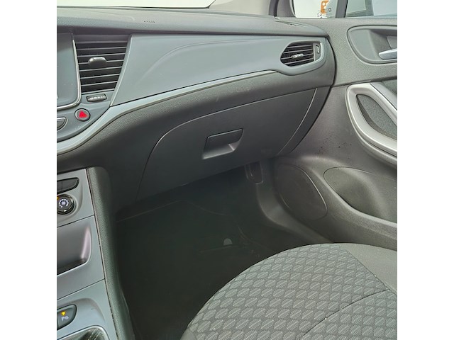 Personenauto, opel, astra, 2019 - afbeelding 21 van  39