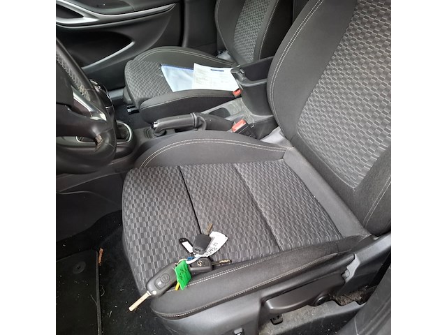 Personenauto, opel, astra, 2019 - afbeelding 24 van  65