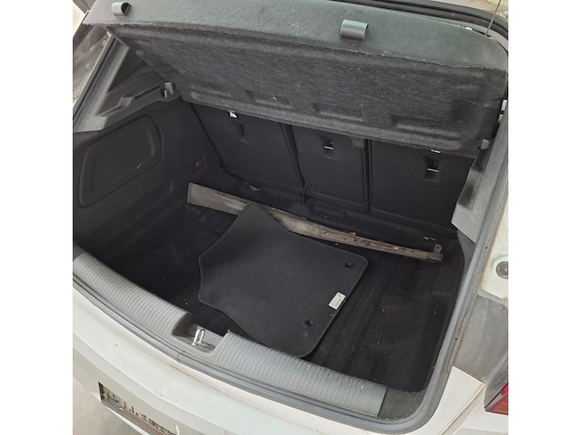 Personenauto, opel, astra, 2019 - afbeelding 38 van  65