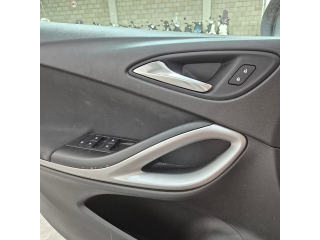 Personenauto, opel, astra, 2019 - afbeelding 16 van  40