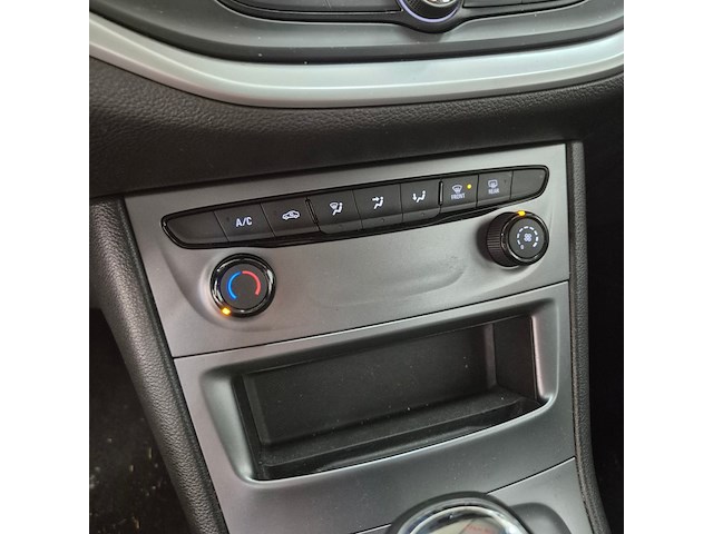 Personenauto, opel, astra, 2019 - afbeelding 19 van  40