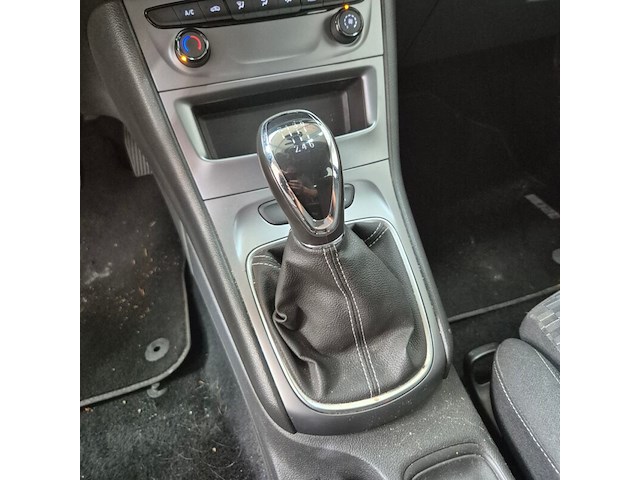 Personenauto, opel, astra, 2019 - afbeelding 20 van  40