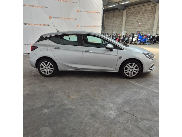 Personenauto, opel, astra, 2019 - afbeelding 34 van  40