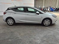 Personenauto, opel, astra, 2019 - afbeelding 34 van  40