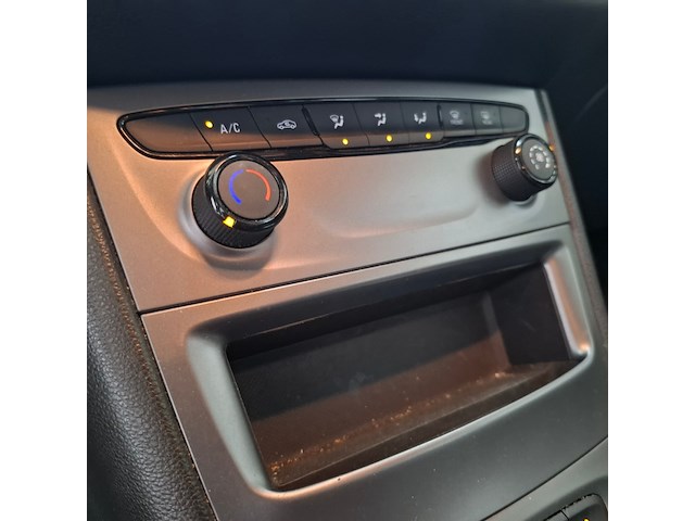 Personenauto, opel, astra, 2019 - afbeelding 35 van  68