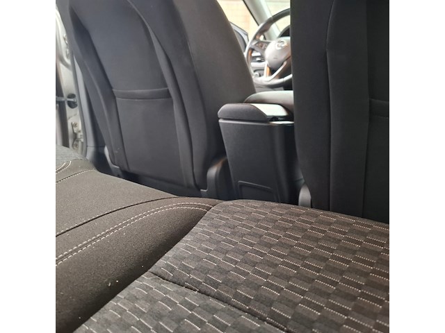 Personenauto, opel, astra, 2019 - afbeelding 44 van  68