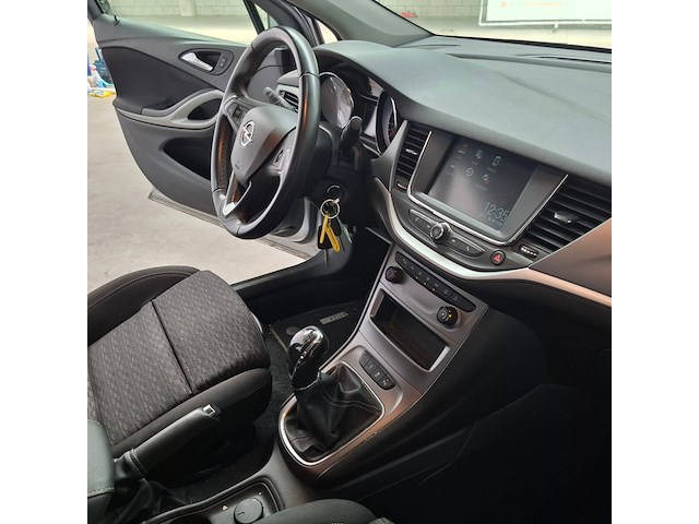 Personenauto, opel, astra, 2019 - afbeelding 46 van  68