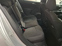Personenauto, opel, astra, 2019 - afbeelding 11 van  22