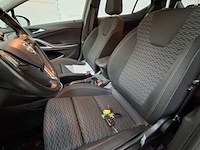 Personenauto, opel, astra, 2019 - afbeelding 35 van  75