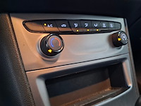 Personenauto, opel, astra, 2019 - afbeelding 40 van  75