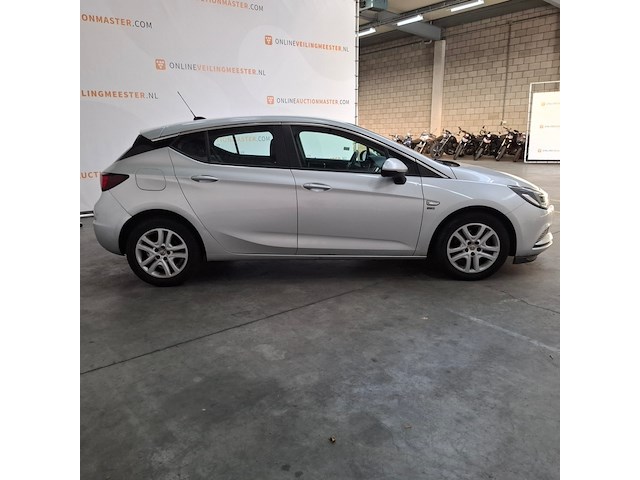 Personenauto, opel, astra, 2019 - afbeelding 34 van  75