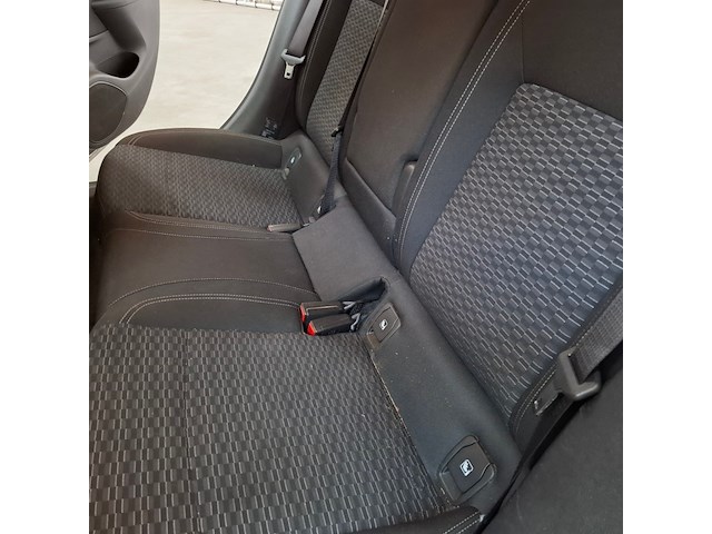 Personenauto, opel, astra, 2019 - afbeelding 46 van  75