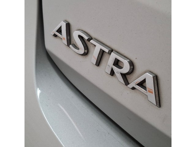 Personenauto, opel, astra, 2019 - afbeelding 66 van  75