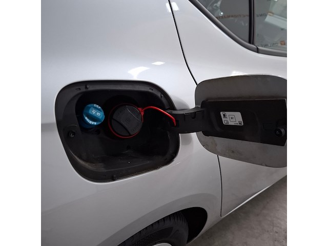Personenauto, opel, astra, 2019 - afbeelding 18 van  26