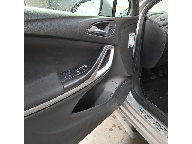 Personenauto, opel, astra, 2019 - afbeelding 29 van  45
