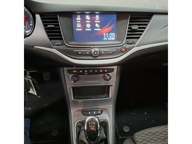 Personenauto, opel, astra, 2019 - afbeelding 33 van  45