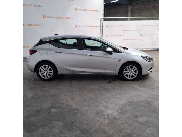 Personenauto, opel, astra, 2019 - afbeelding 17 van  23
