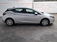 Personenauto, opel, astra, 2019 - afbeelding 17 van  23