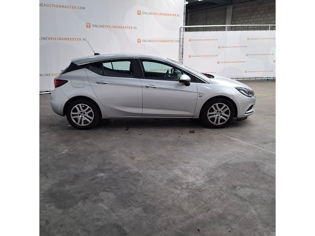 Personenauto, opel, astra, 2019 - afbeelding 18 van  24
