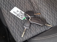 Personenauto, opel, astra, 2019 - afbeelding 35 van  79