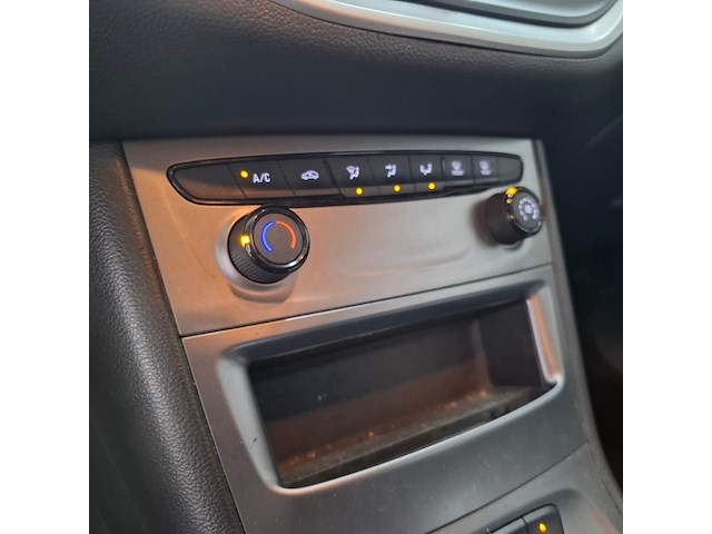 Personenauto, opel, astra, 2019 - afbeelding 42 van  79