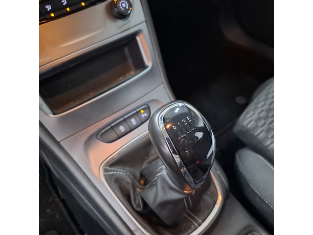 Personenauto, opel, astra, 2019 - afbeelding 43 van  79