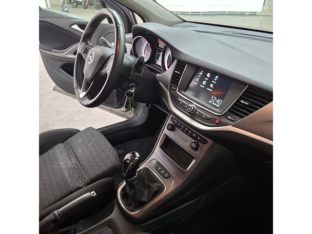 Personenauto, opel, astra, 2019 - afbeelding 53 van  79