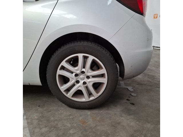 Personenauto, opel, astra, 2019 - afbeelding 26 van  74
