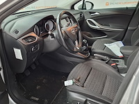 Personenauto, opel, astra, 2019 - afbeelding 32 van  74