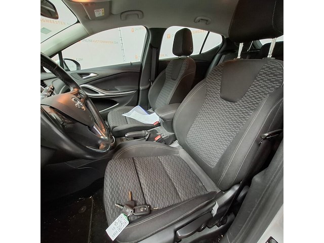 Personenauto, opel, astra, 2019 - afbeelding 37 van  74