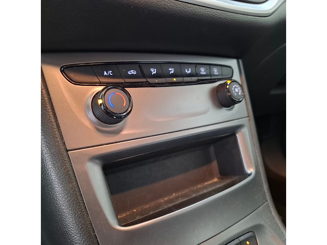 Personenauto, opel, astra, 2019 - afbeelding 42 van  74