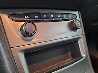 Personenauto, opel, astra, 2019 - afbeelding 42 van  74