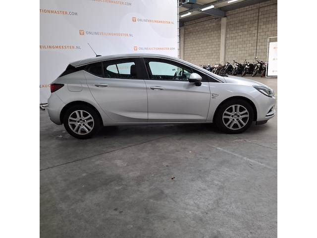 Personenauto, opel, astra, 2019 - afbeelding 34 van  74