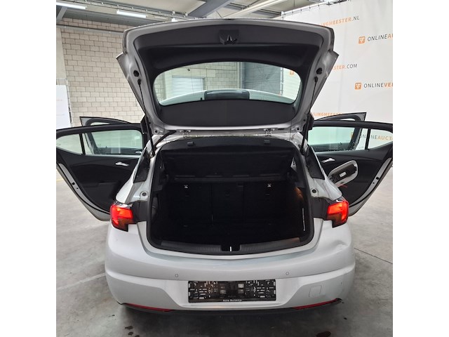 Personenauto, opel, astra, 2019 - afbeelding 49 van  74