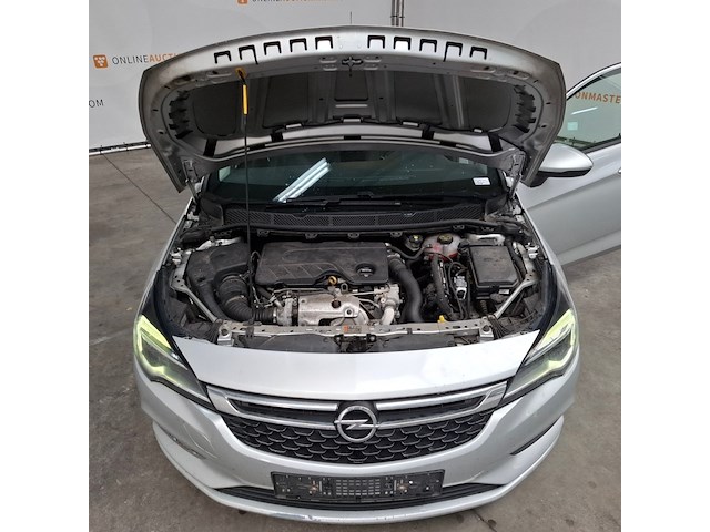 Personenauto, opel, astra, 2019 - afbeelding 62 van  74